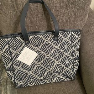 Thirty-One Cindy Tote new with tags